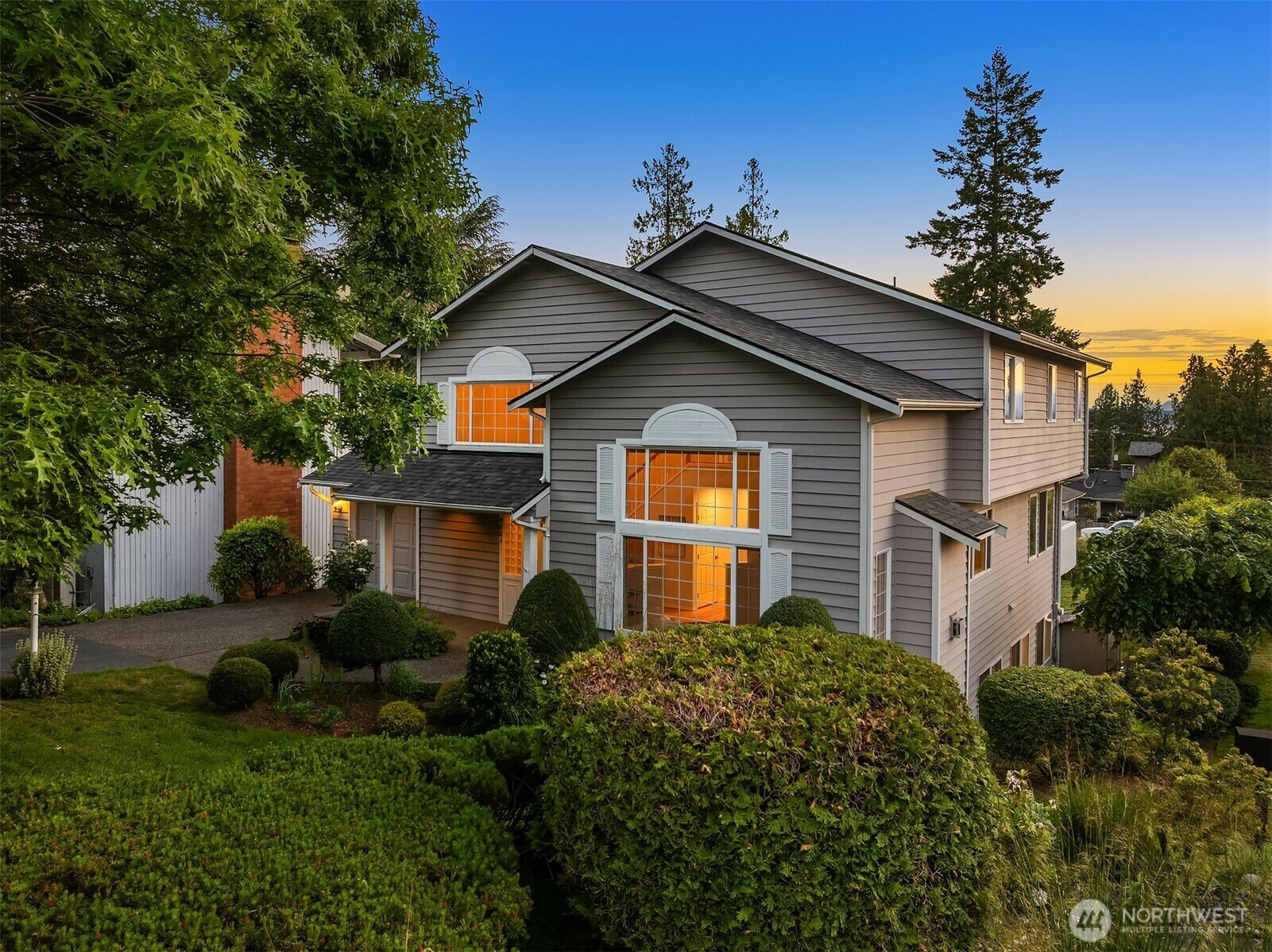 Property Photo: 9603 California Avenue SW WA 98136