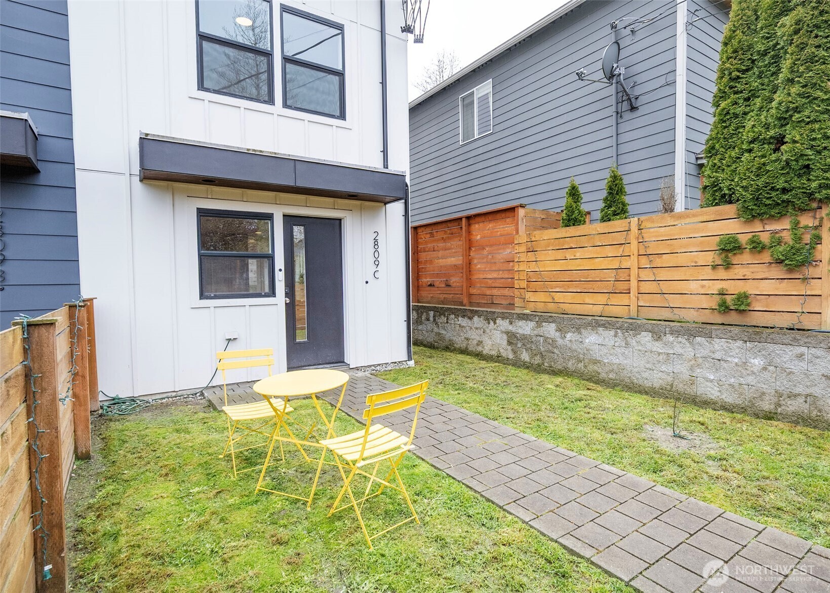 Property Photo: 2809 E Denny Way C WA 98122