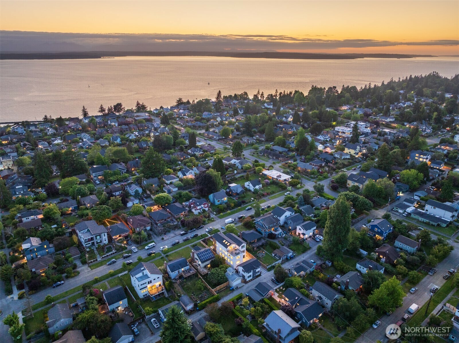 Property Photo: 7528 30th Avenue NW WA 98117