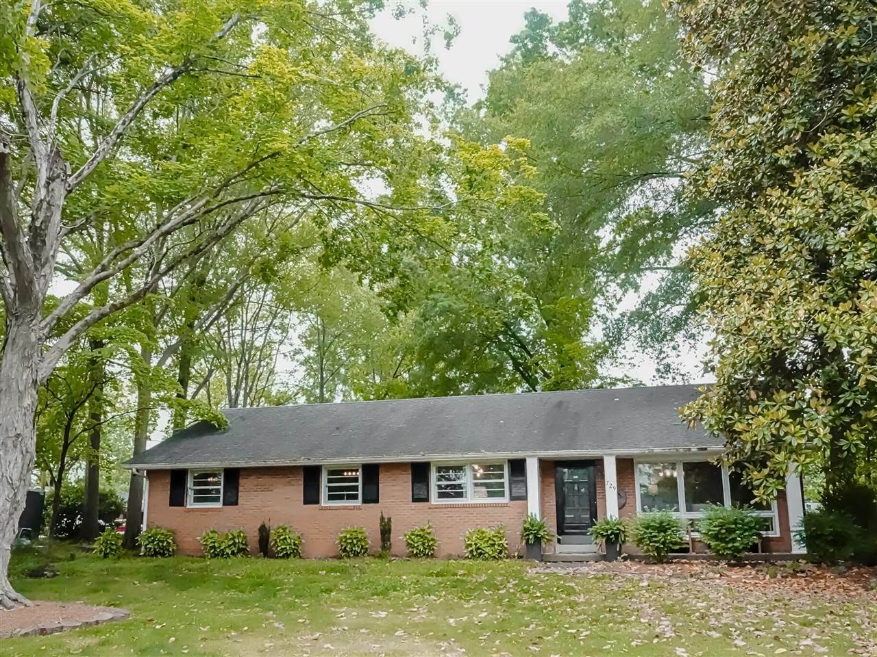 Property Photo: 729 Morehead Way KY 42104