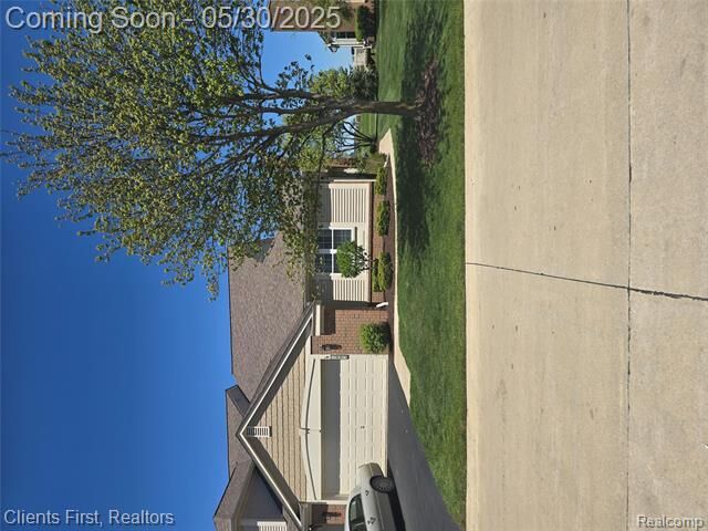 Property Photo:  1882 Wentworth Drive  MI 48188 
