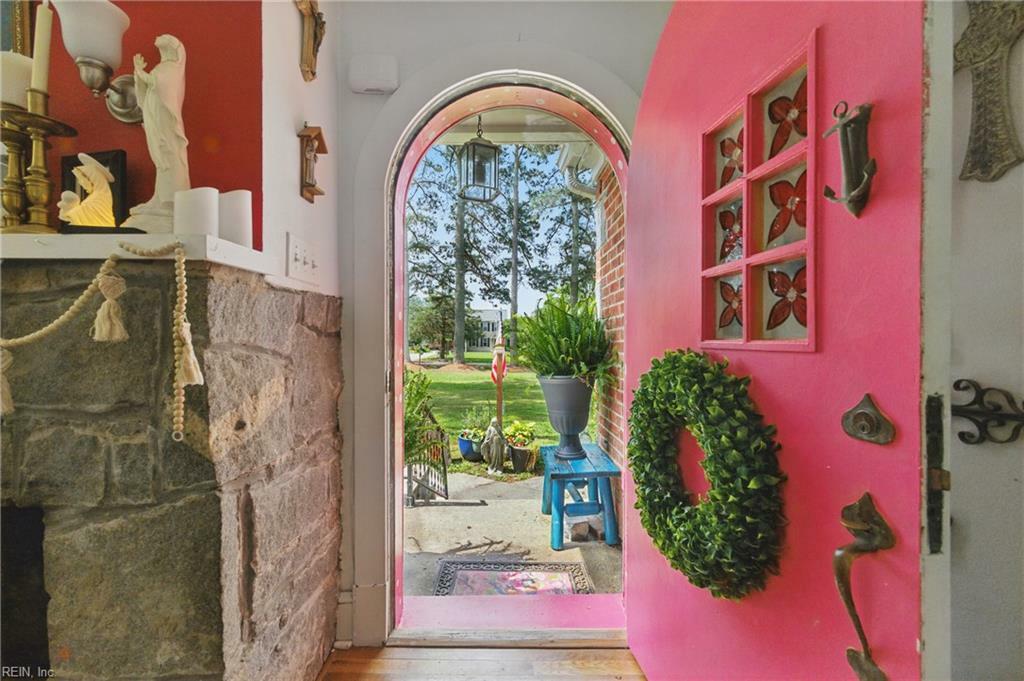 Property Photo: 290 Circle Dr VA 23138