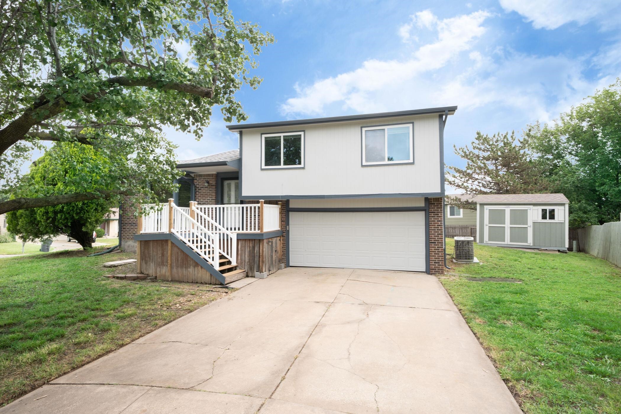 Property Photo:  6827 E Winterberry Cir  KS 67226 