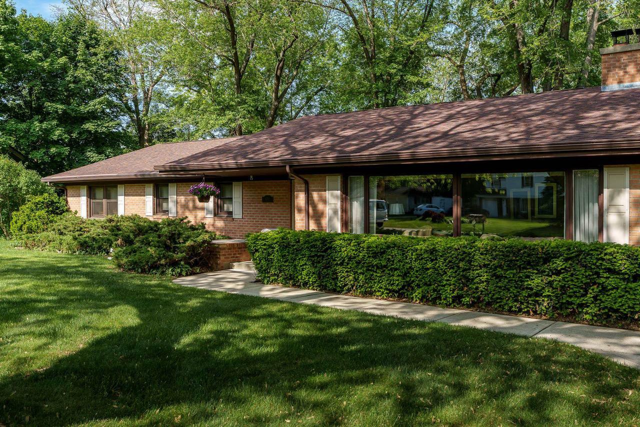 Property Photo: 2068 East Ridge Road WI 53511