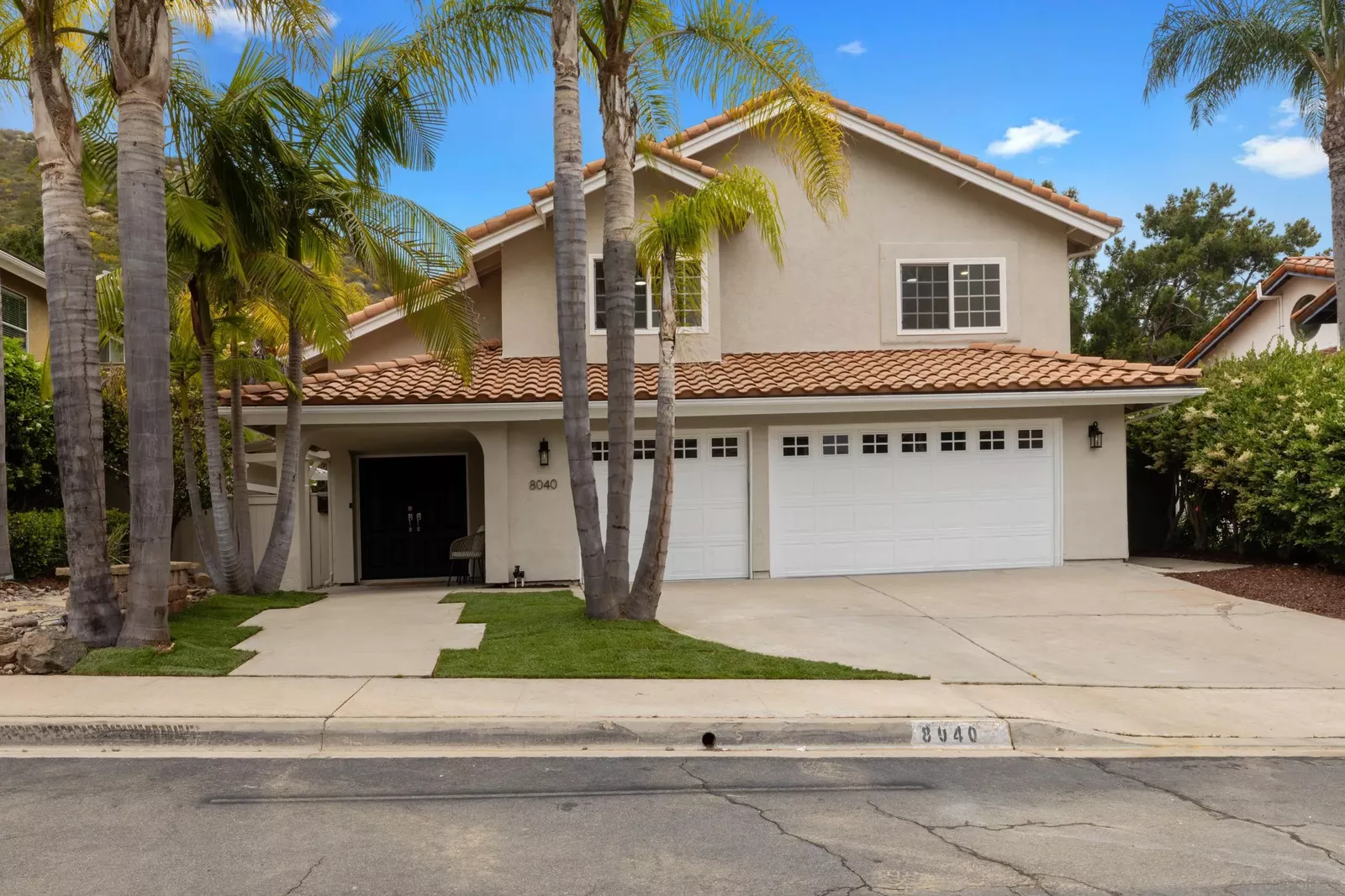 Property Photo:  8040 Wing Span Dr  CA 92119 