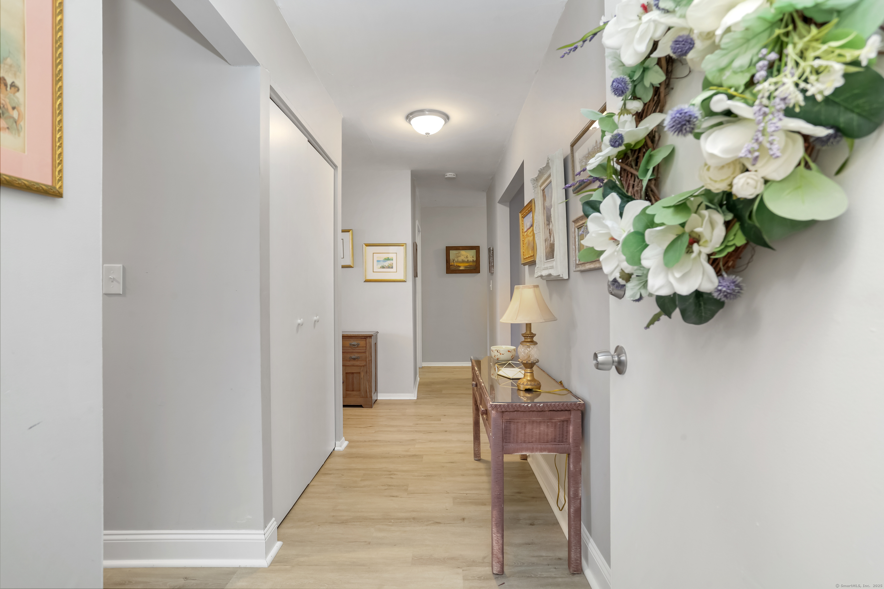 Property Photo: 87 East Broadway D CT 06460