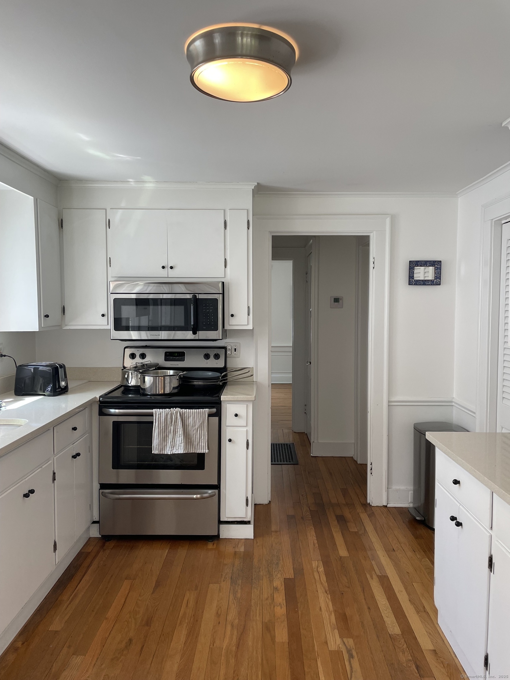 Property Photo: 32 East Wharf Road CT 06443