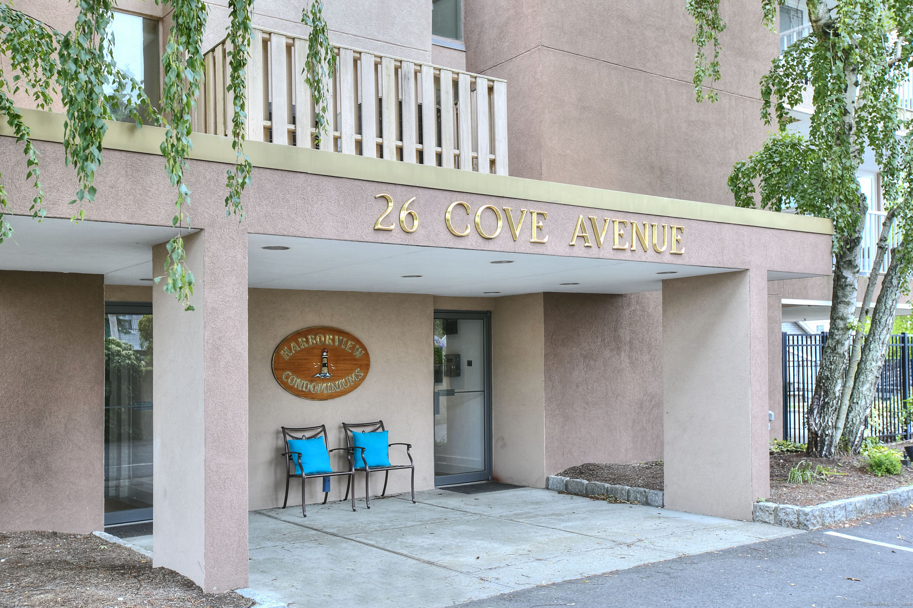 Property Photo: 26 Cove Avenue Apt 3B CT 06855