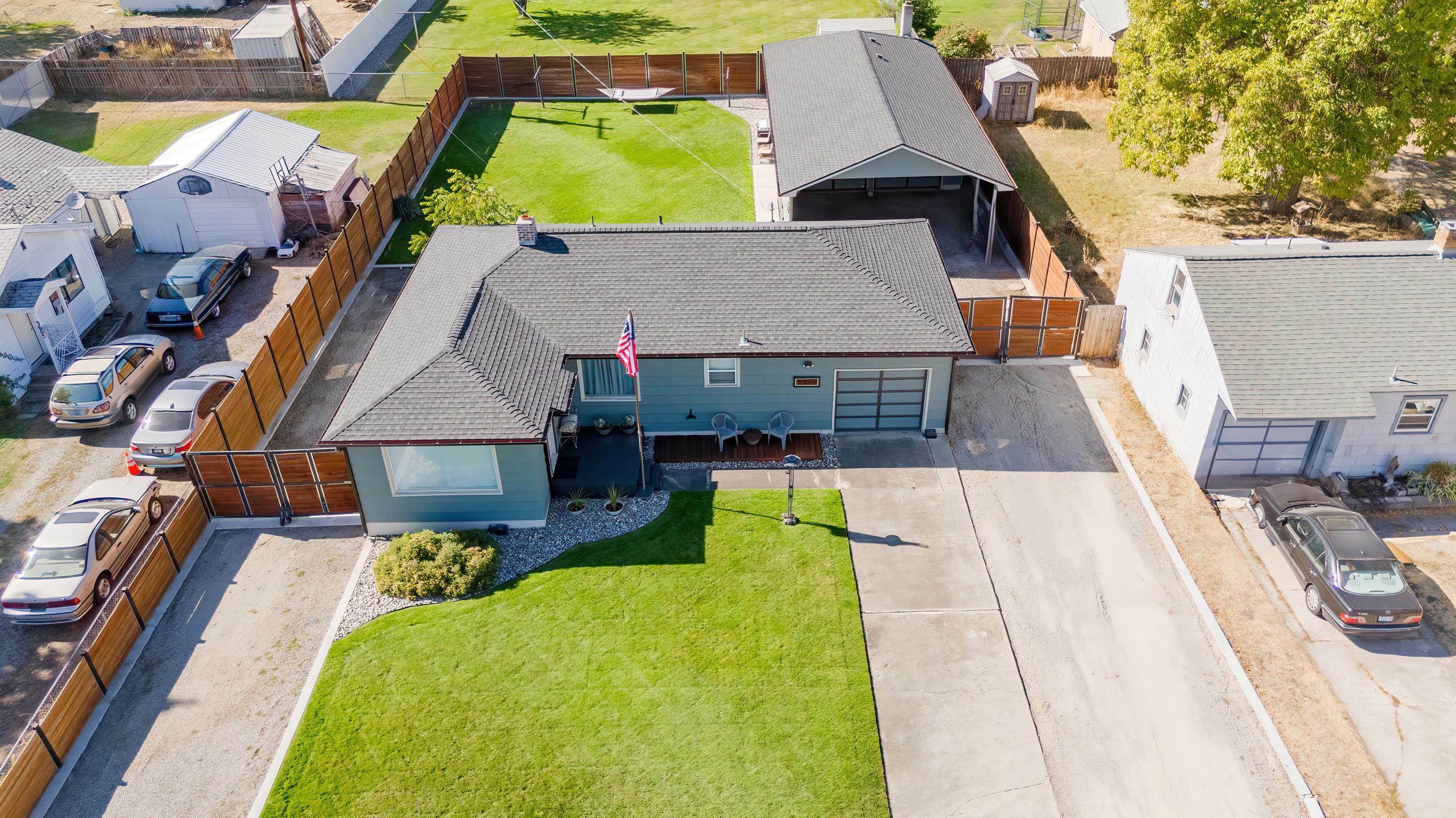 Property Photo: 3617 N Edgerton Rd WA 99212
