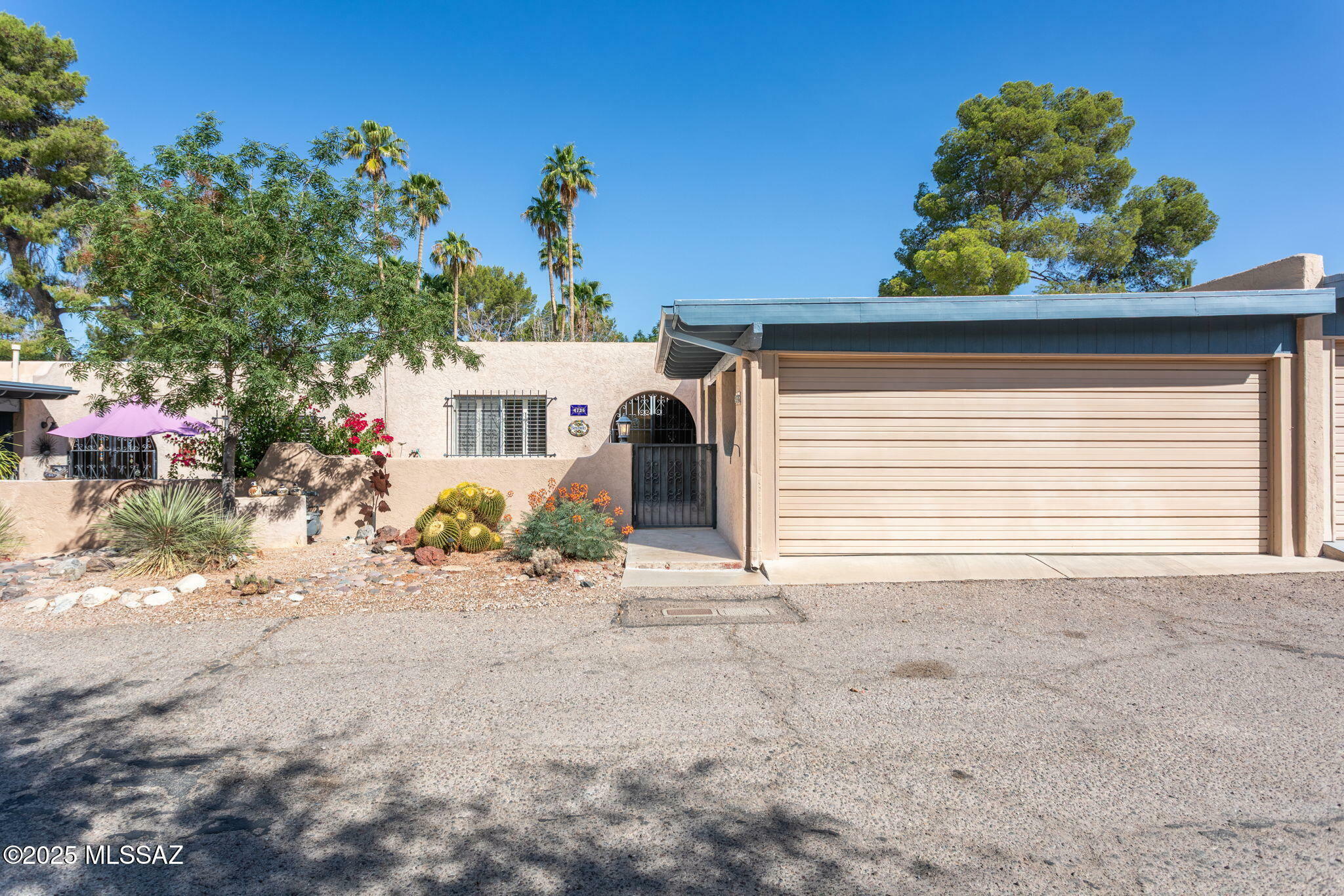 Property Photo: 4736 N Calle Lampara AZ 85718