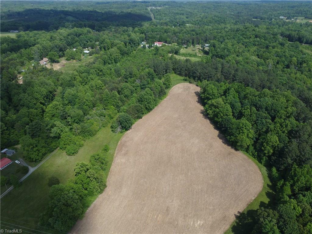Property Photo: 6988 Salem Chapel Road NC 27052