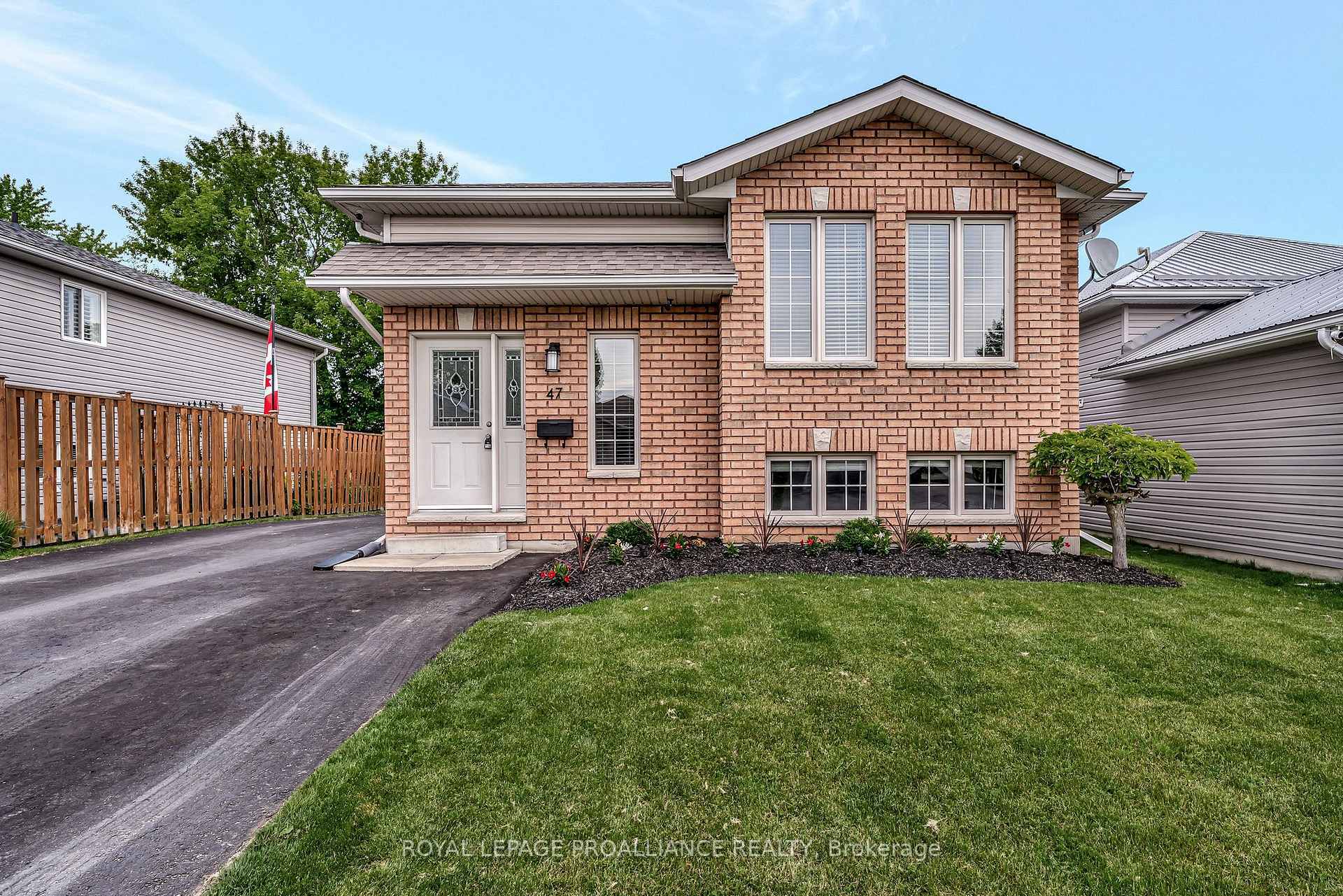 47 Liddle Lane  Belleville ON K8N 5Y3 photo