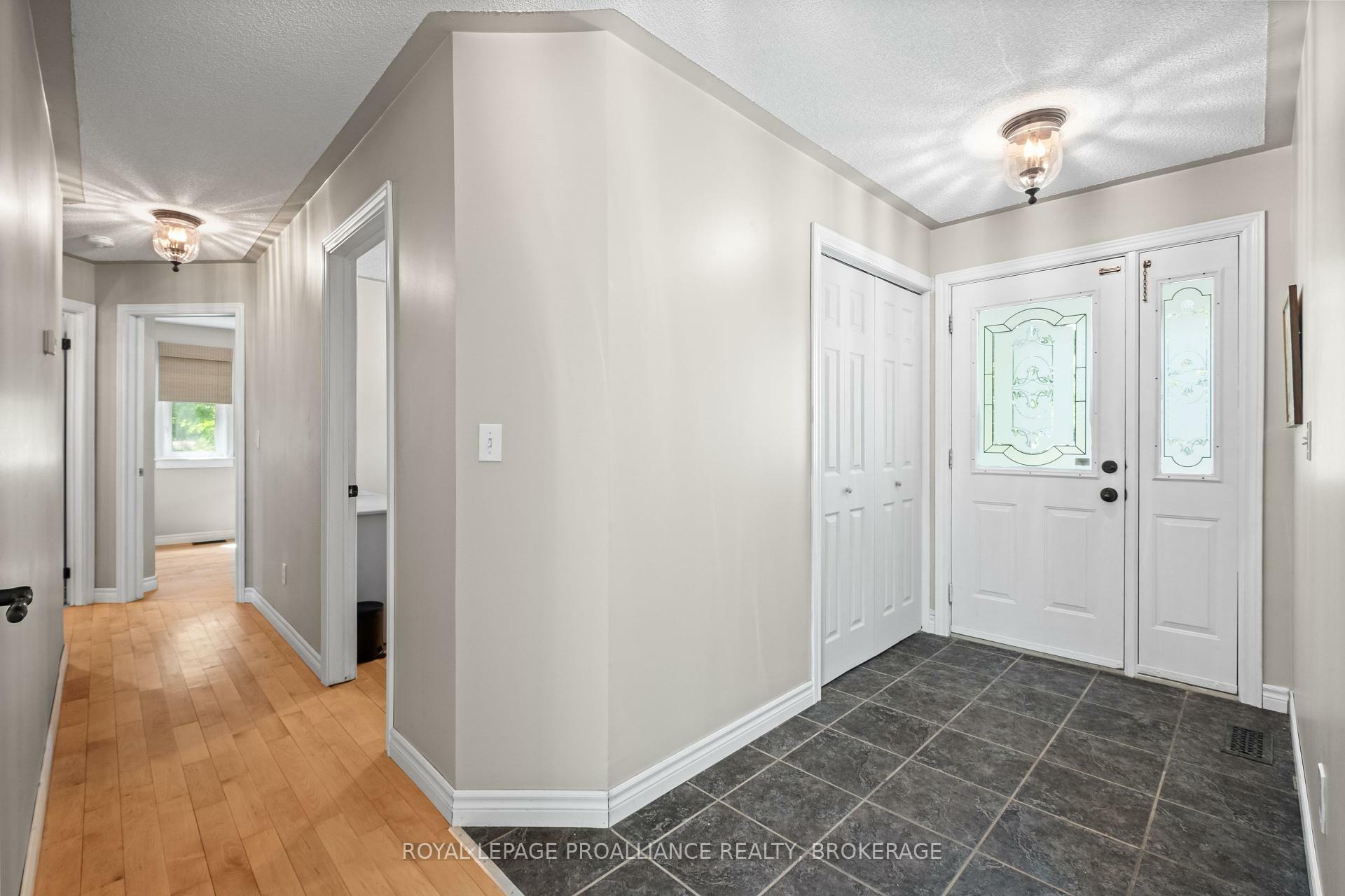 Property Photo:  1916 Mayview Street  ON K7L 4V4 