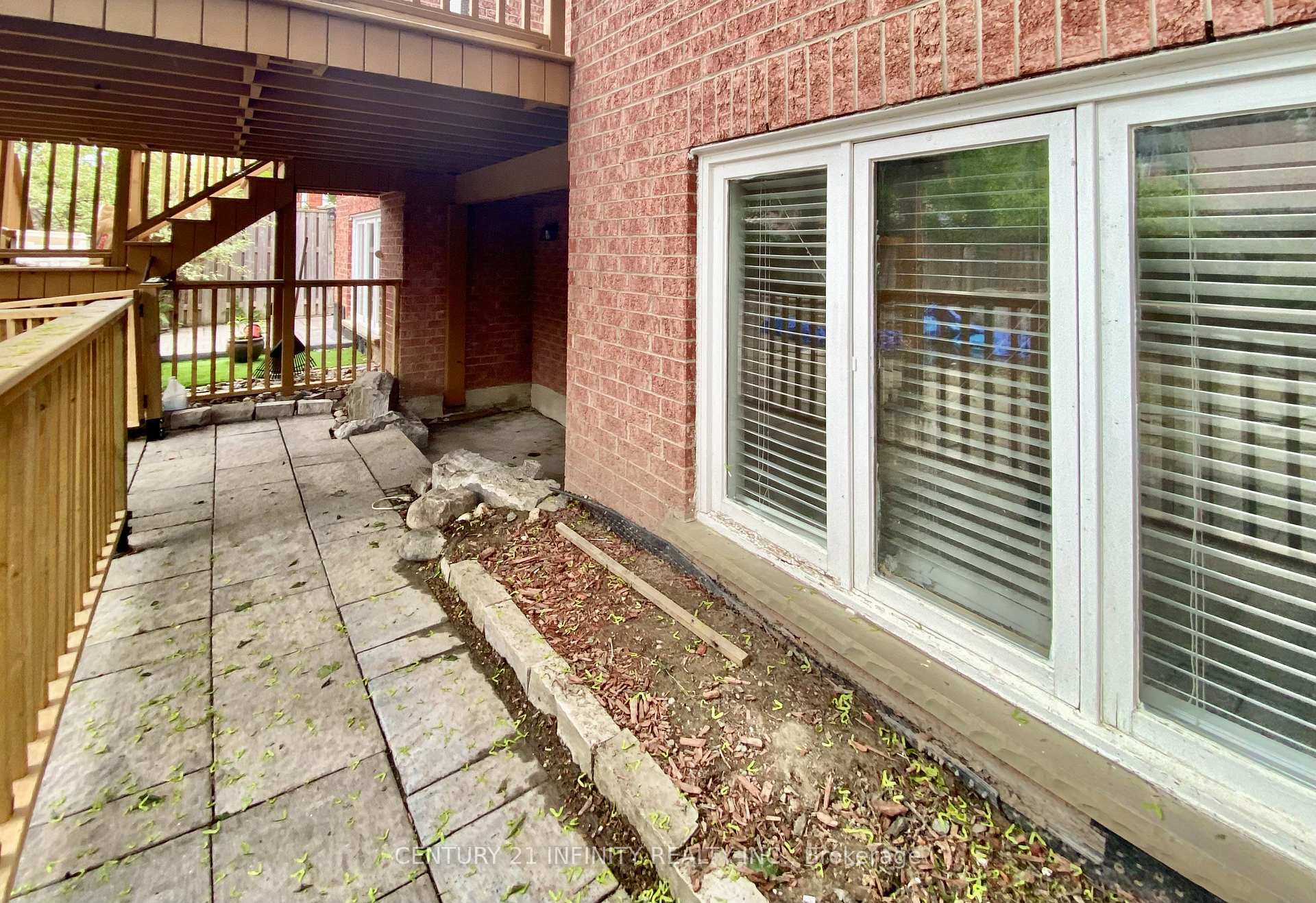 Property Photo: 12 Headlands Crescent ON L1R 1Z9