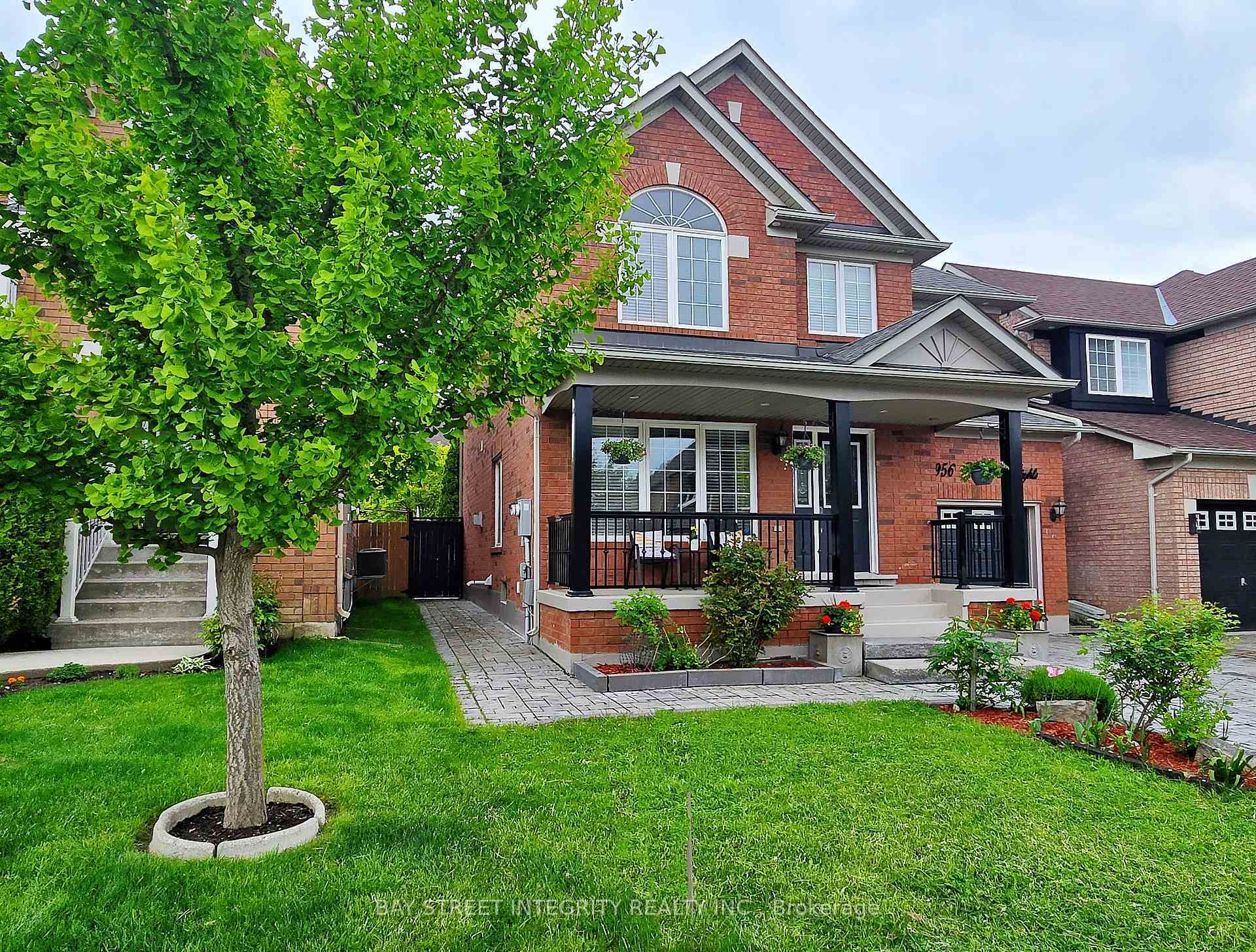 Property Photo: 3956 Deepwood Heights ON L5M 6L9
