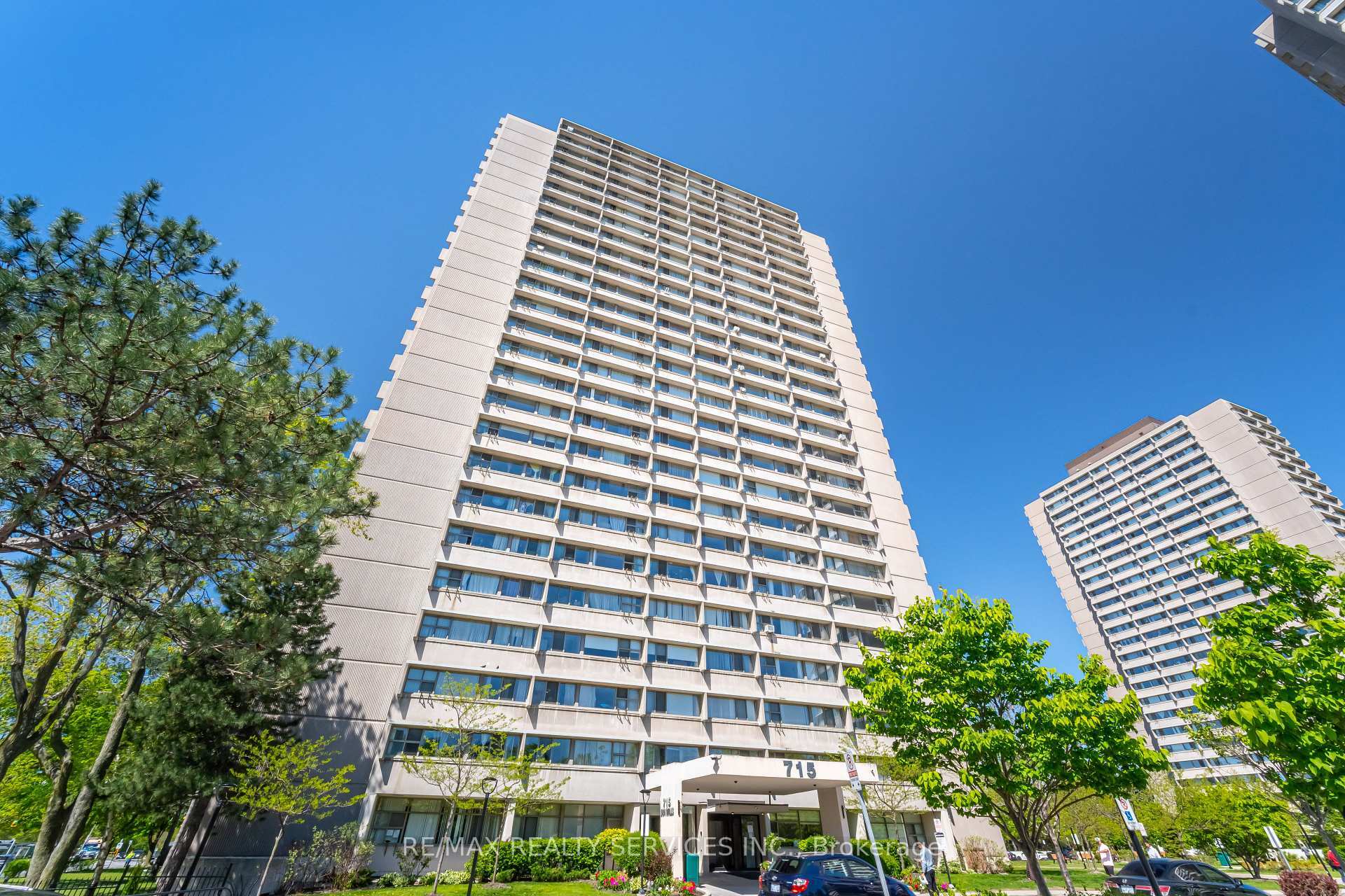 Property Photo: 715 Don Mills Road 2304 ON M3C 1S5