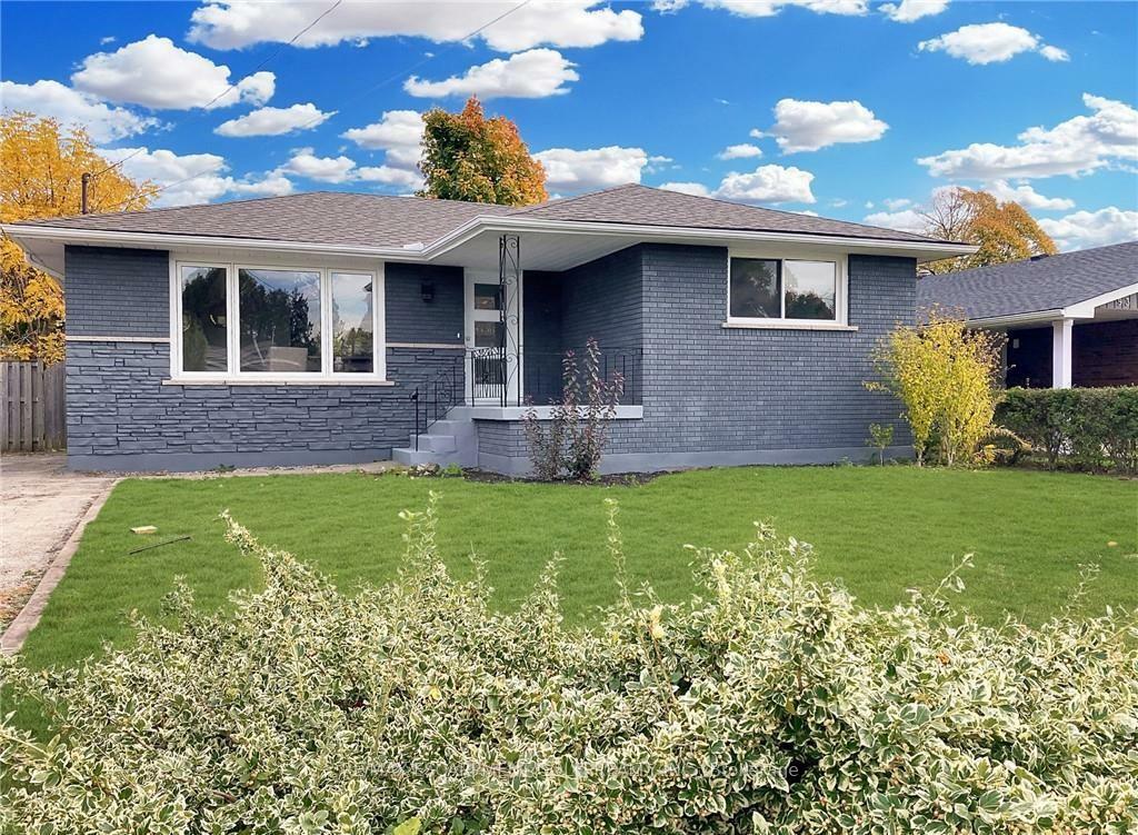 Photo de la propriété: 89 Greeningdon Drive ON L9A 3A8