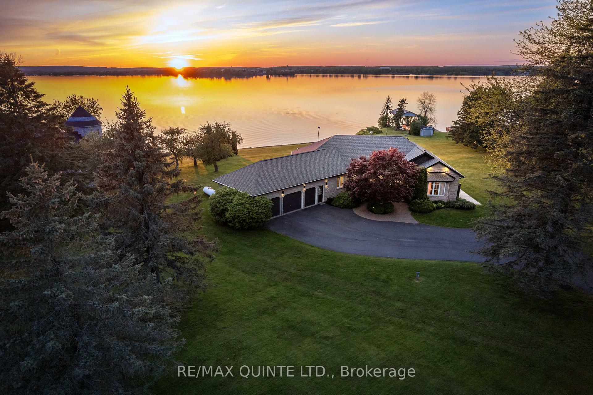 Property Photo:  2400 County Rd 3 N/A  ON K0K 1L0 