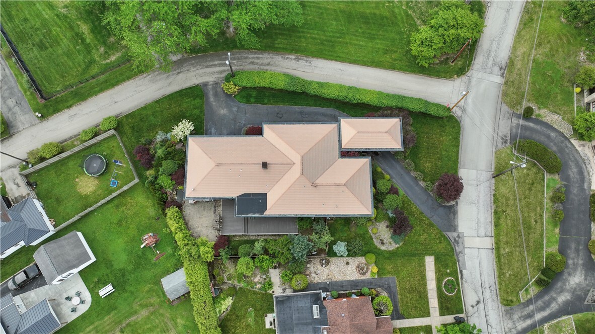Property Photo:  107 Belmont Circle  PA 15401 