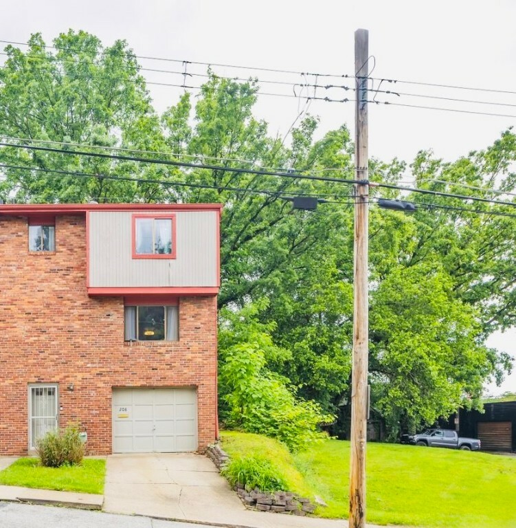 Property Photo: 208 Estella Ave PA 15210