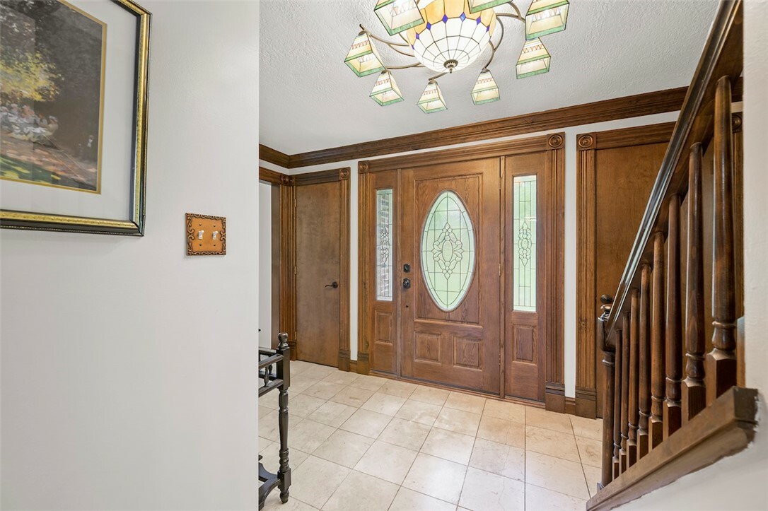 Property Photo: 2465 Citation Ct PA 15090
