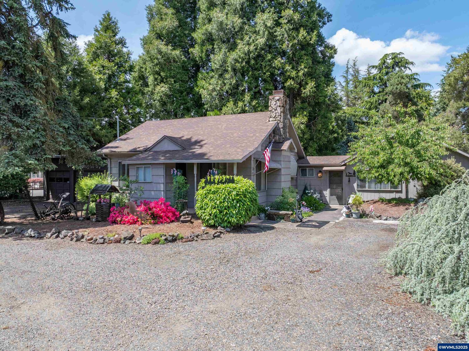 Property Photo: 10355 Rickreall Rd OR 97371