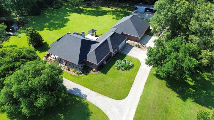 Property Photo: 2907 La Hwy 966 LA 70775