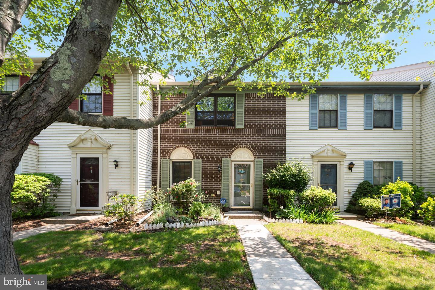 Property Photo: 101 Pear Tree La NJ 08823