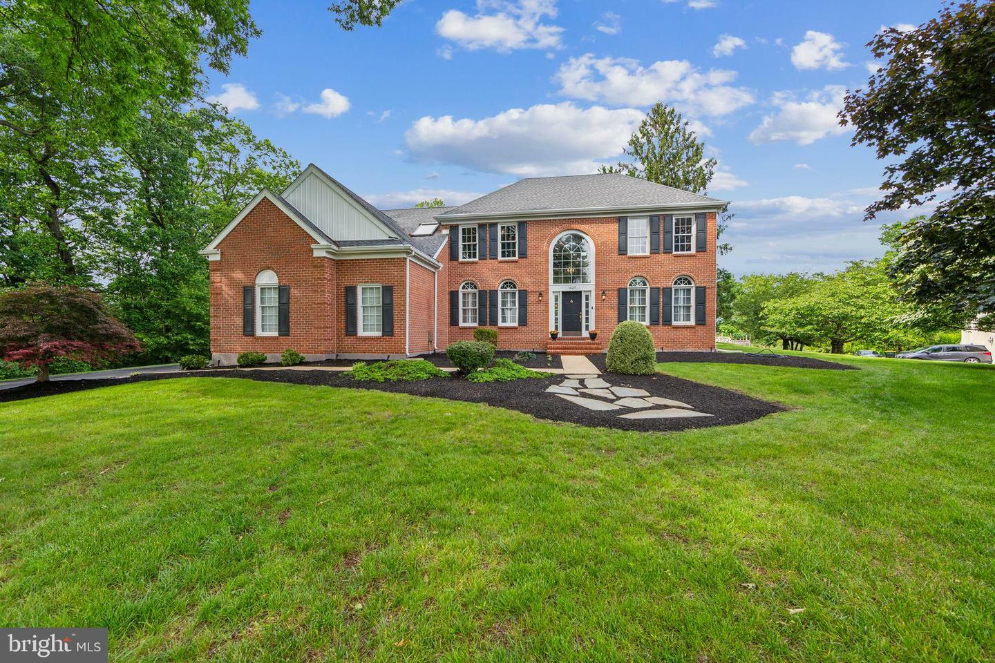 Property Photo: 1427 Hampton Drive PA 19335