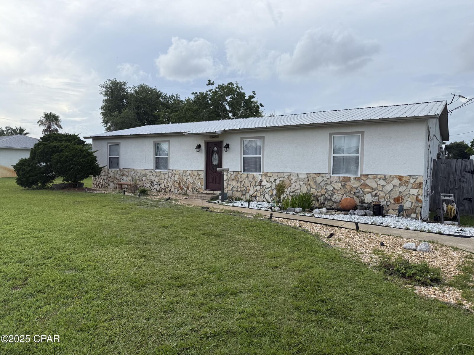 Property Photo: 5925 Enzor Street FL 32404