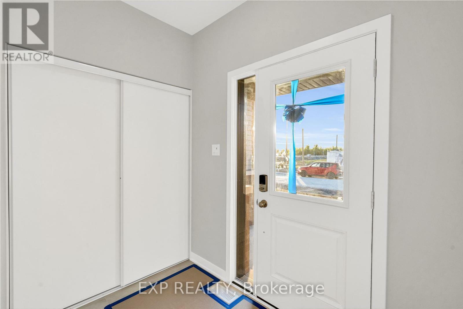 Property Photo:  116 Robert Perry Street  ON K0G 1J0 