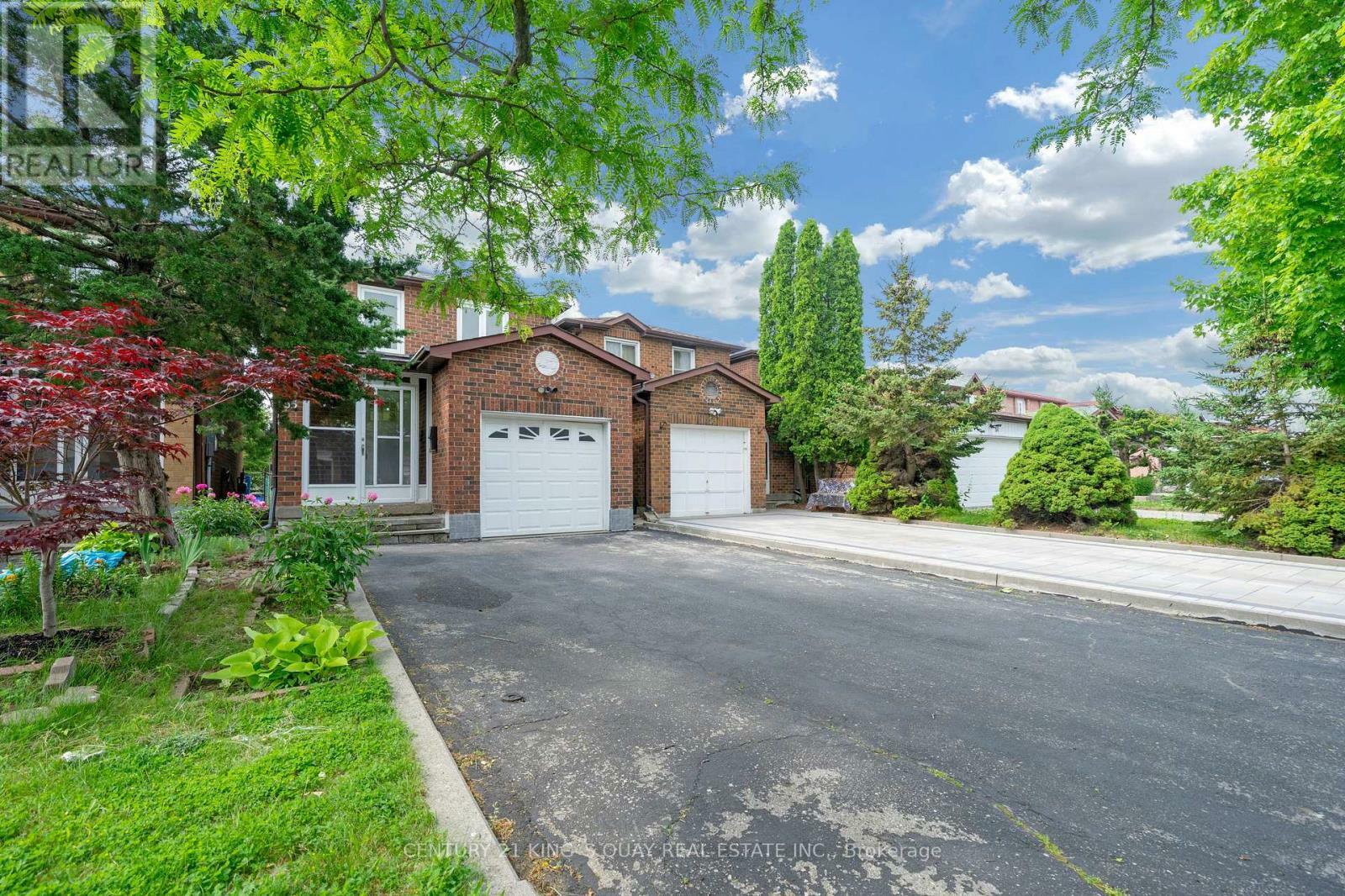 Photo de la propriété: 55 Hornchurch Crescent ON L3R 7C6