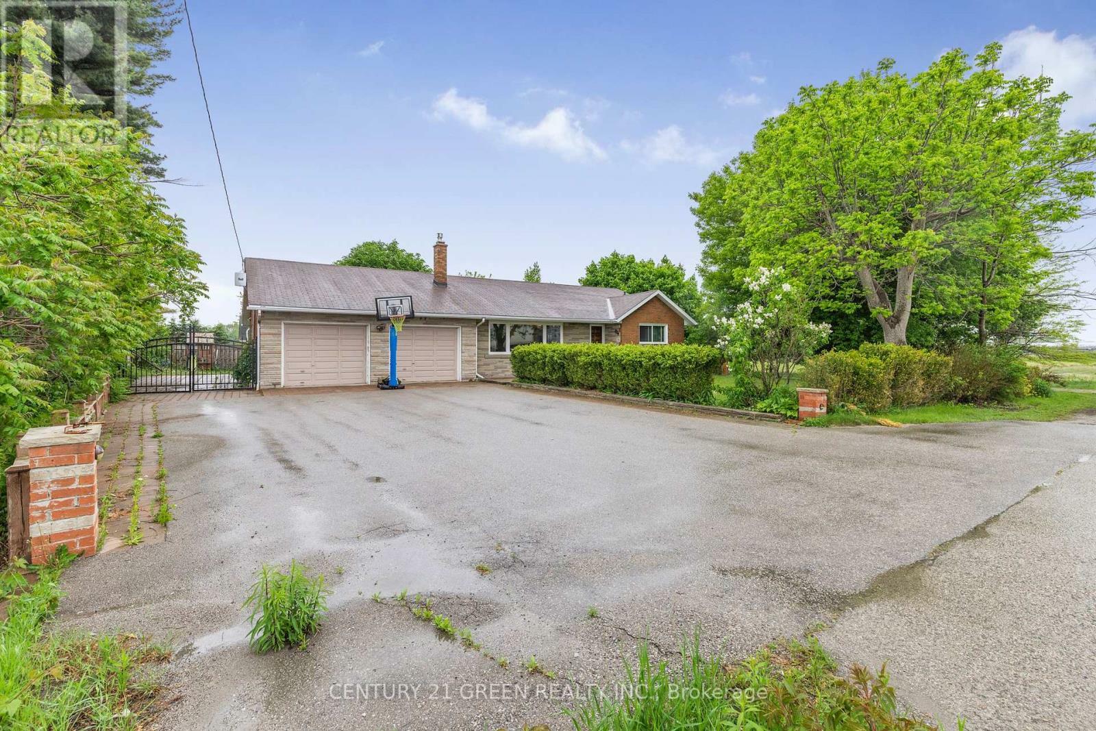 Property Photo: 5438 Trafalgar Road ON L9E 0Y8