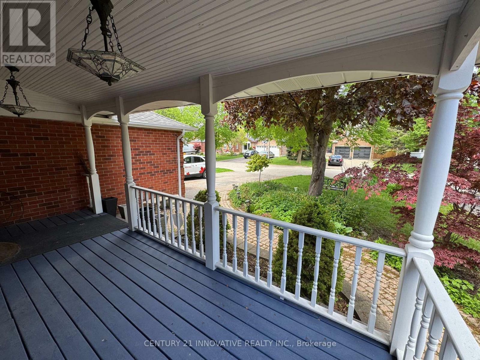 Property Photo: 23 Linden Crescent ON L6S 4A1