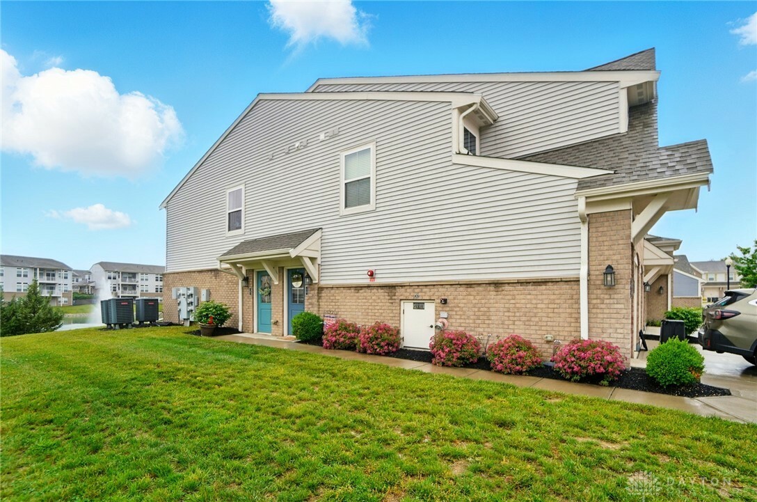 Property Photo: 5 Old Pond Road OH 45066