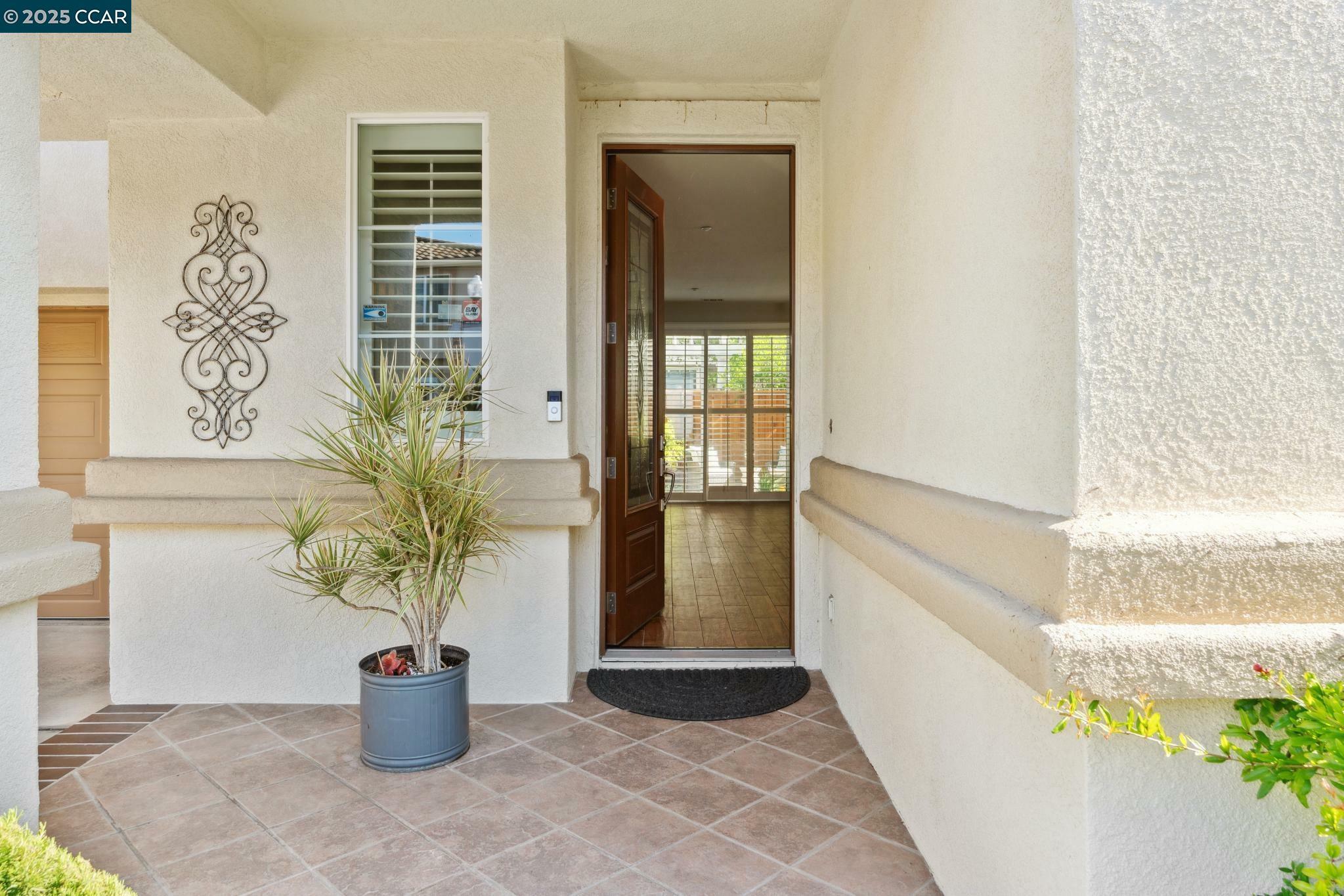 Property Photo: 2152 Elsa Cmn CA 94551