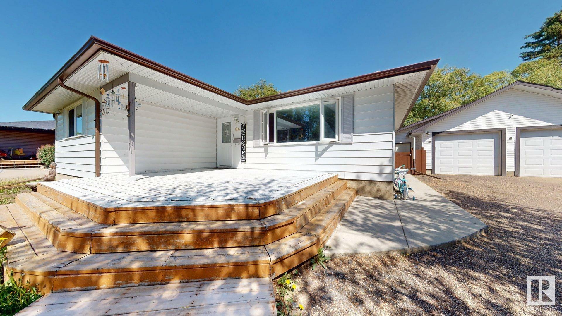 Property Photo: 64 Aspen Crescent AB T8N 2L8