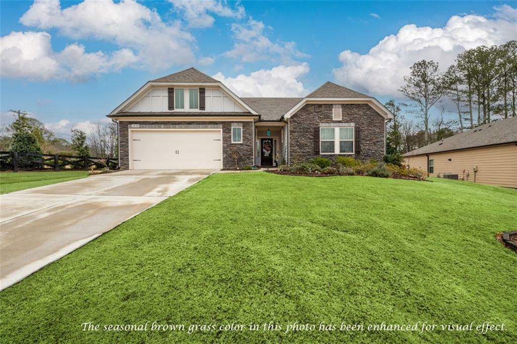 Property Photo: 3430 Summerpoint Crossing GA 30028