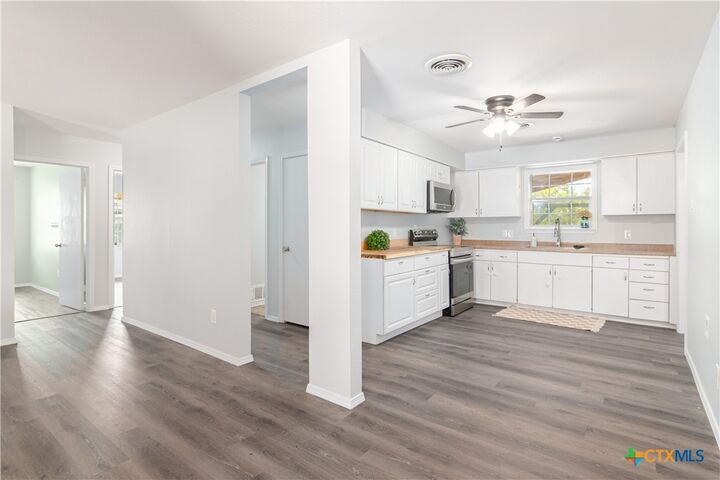 Property Photo:  133 Country Acres Drive  TX 78155 