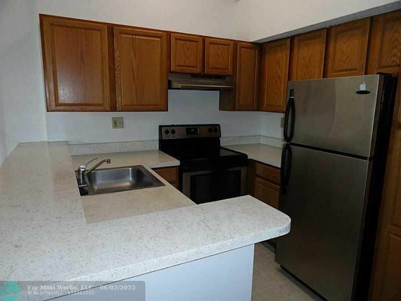 Property Photo: 751 Lyons 18204 FL 33063