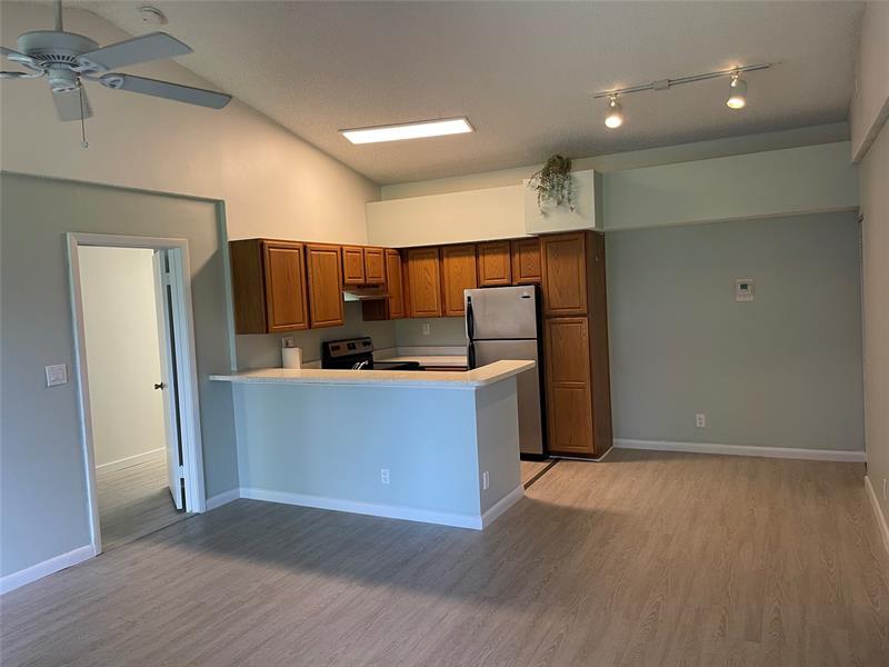 Property Photo: 751 Lyons Rd. 18204 FL 33063