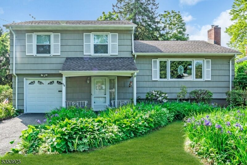 Property Photo:  58 Elm St  NJ 07940 
