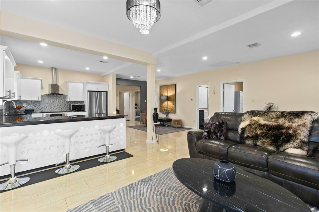 Property Photo: 5324 Avenue R TX 77551