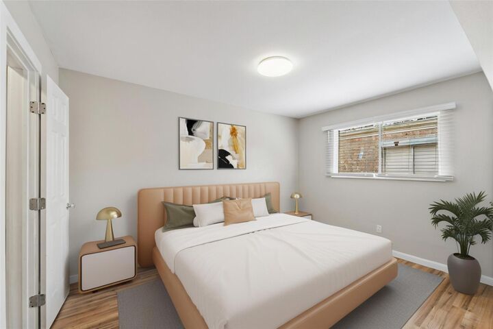 Property Photo: 1405 Shadowdale Drive 73 TX 77043