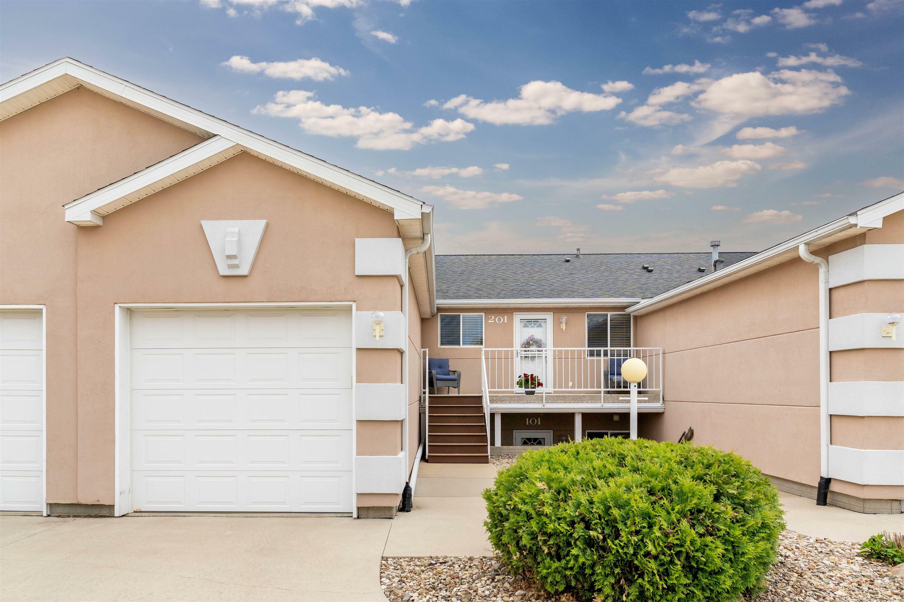 1730 W 18th Street 201  Cedar Falls IA 50613 photo