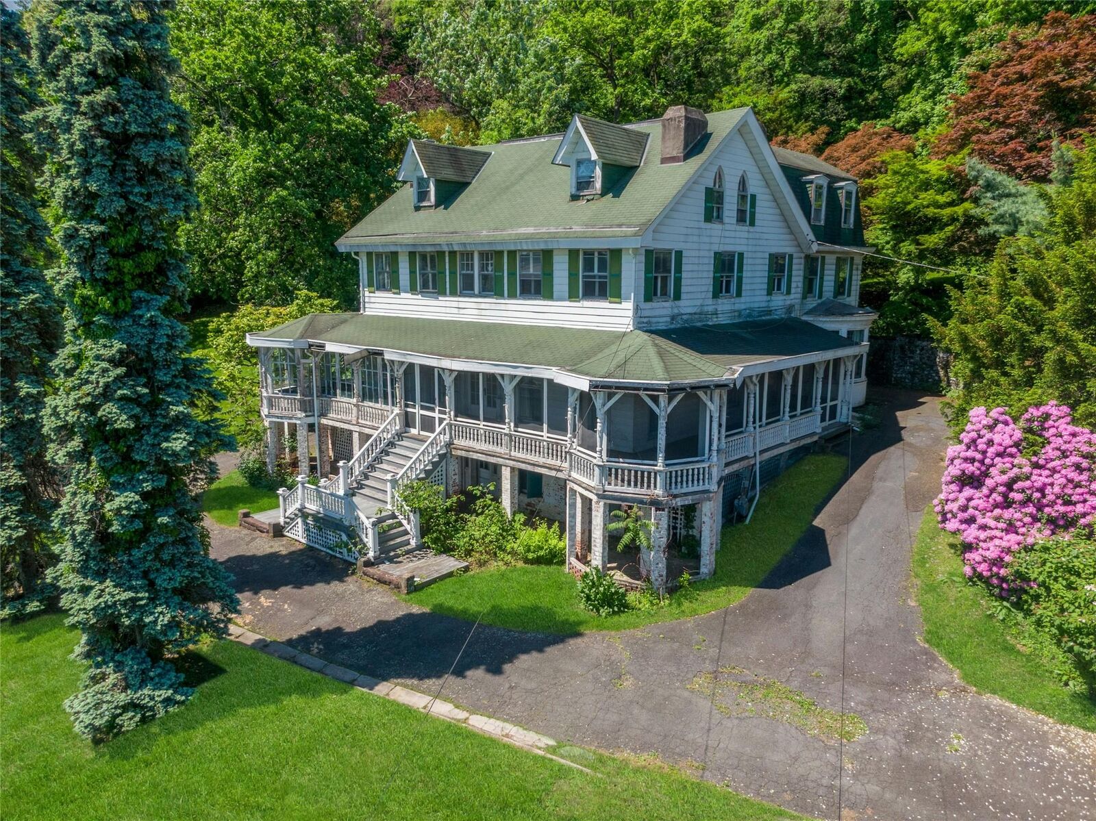 Property Photo: 225 River Road NY 10960
