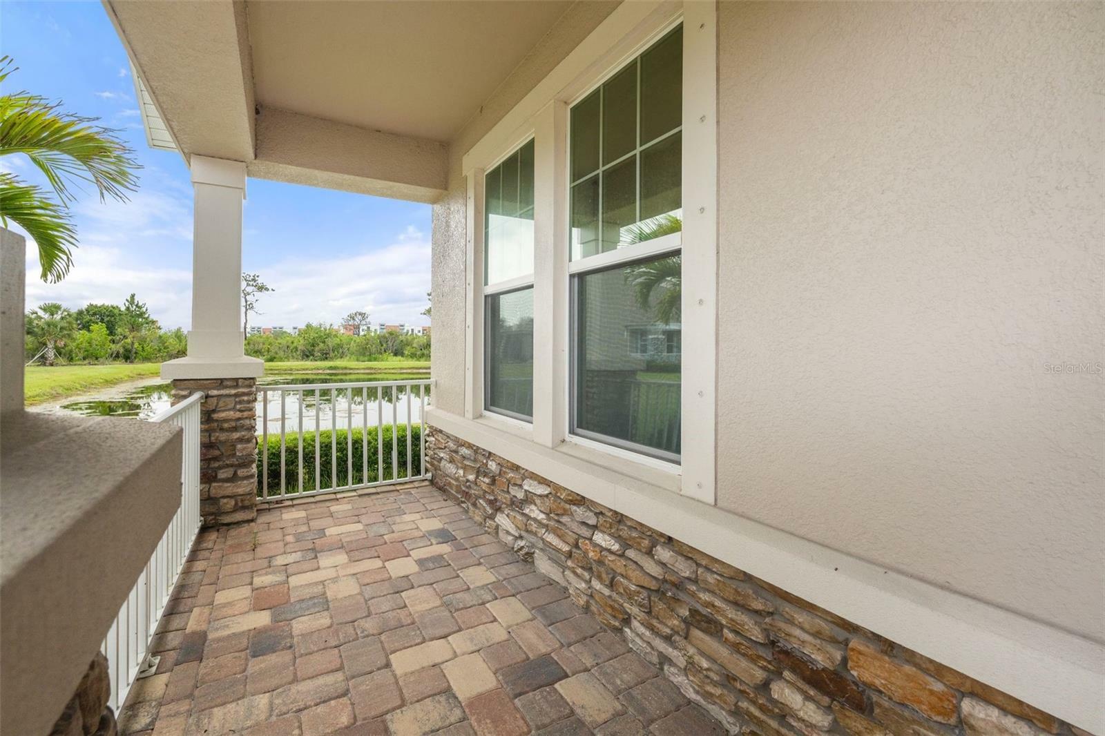 Property Photo: 5240 Bentgrass Way FL 34211