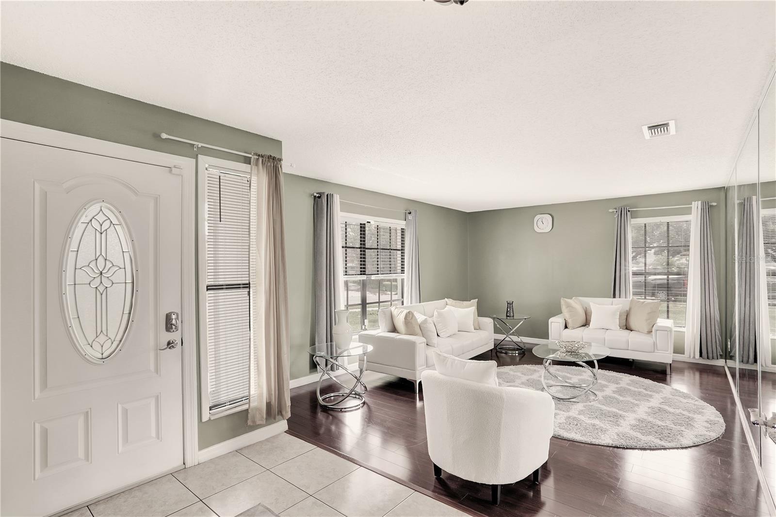 Property Photo: 3038 Golden Rock Drive FL 32818