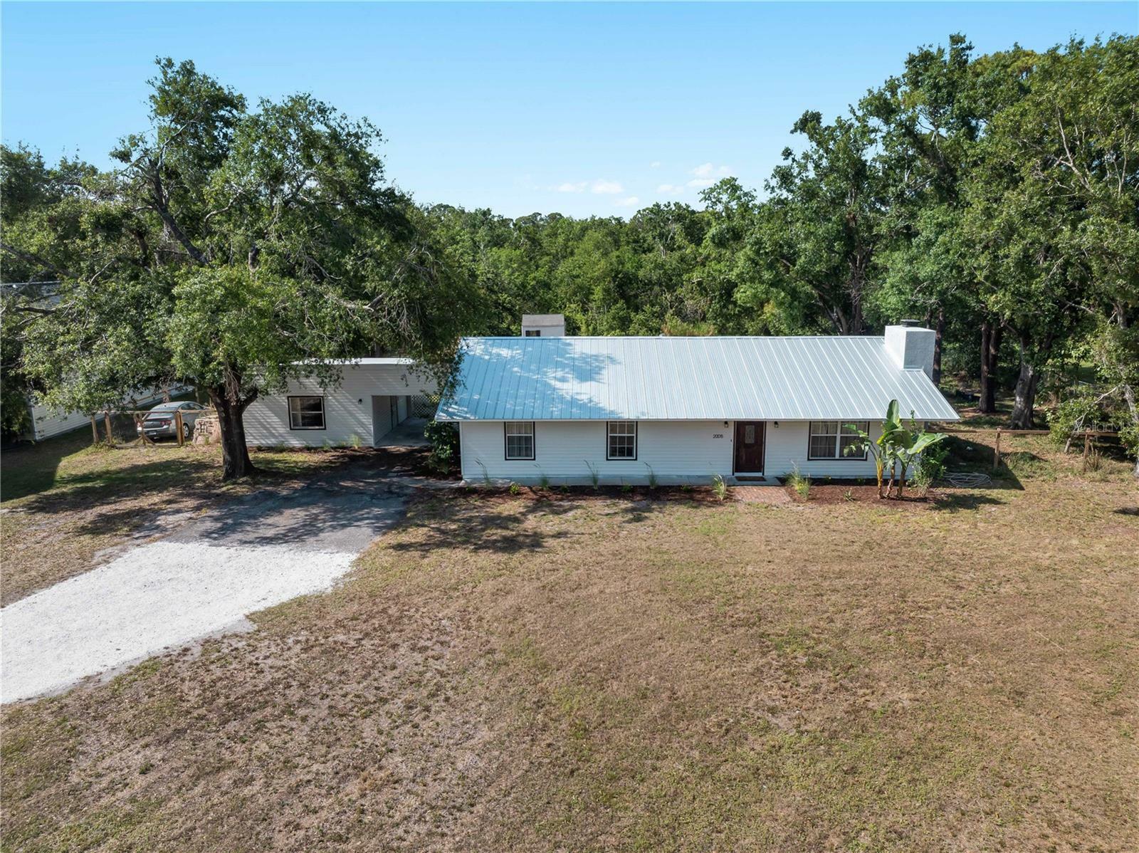 Property Photo:  2008 55th Avenue E  FL 34203 