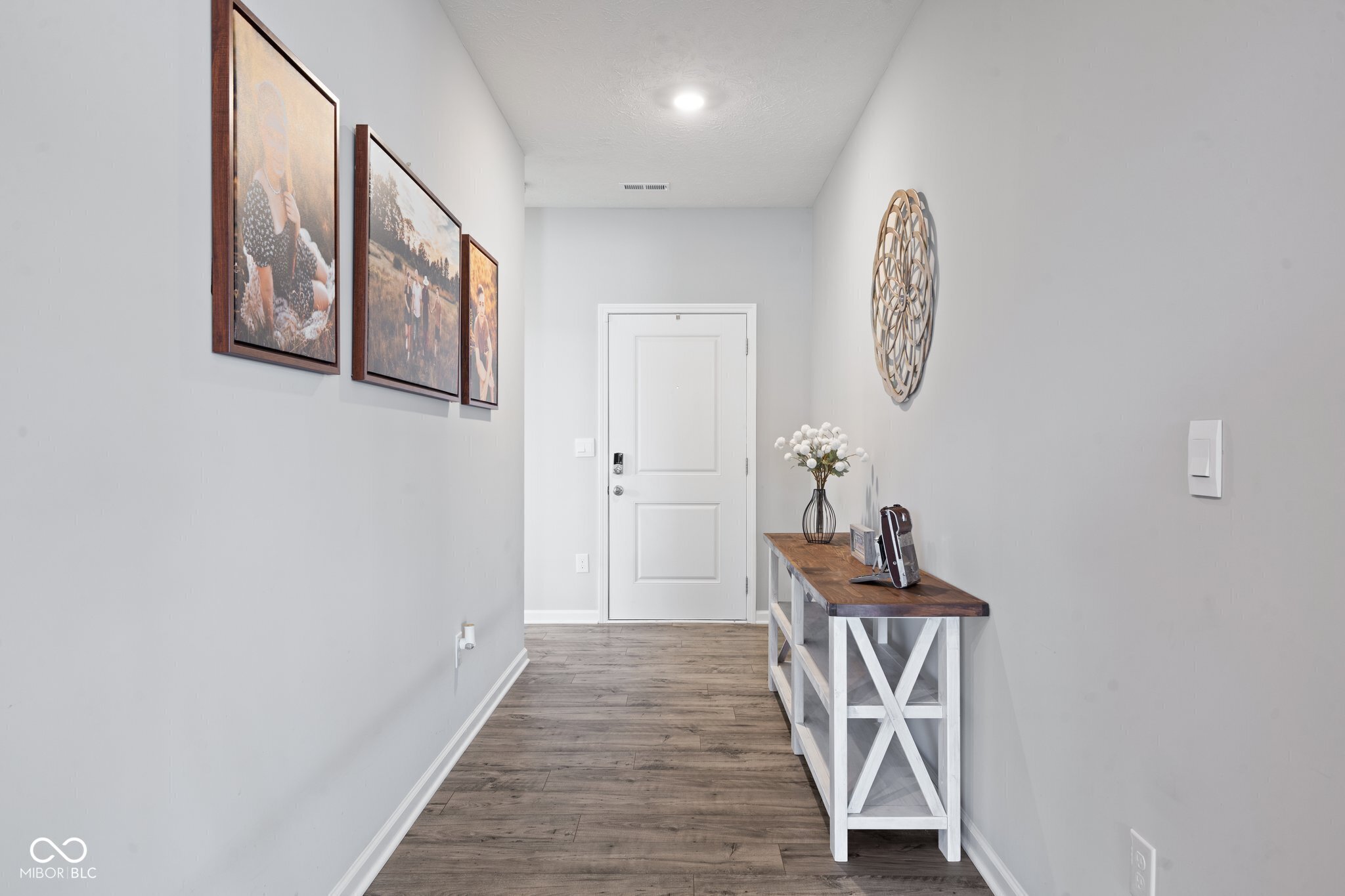 Property Photo: 7834 Fairwood Boulevard IN 46168